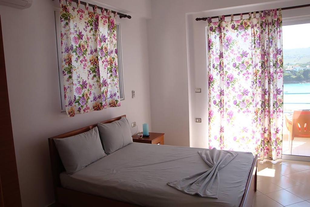 Apartments Neri Ксамил Стая снимка