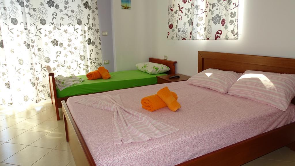 Apartments Neri Ксамил Екстериор снимка