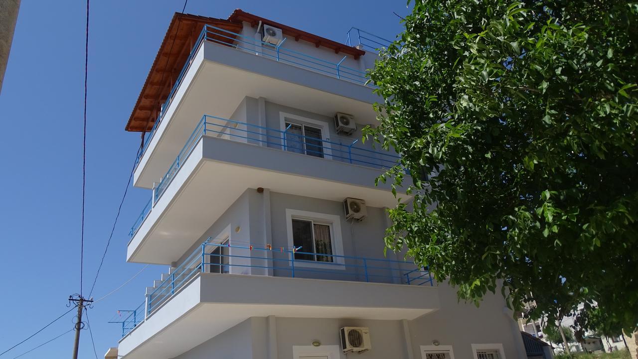 Apartments Neri Ксамил Екстериор снимка
